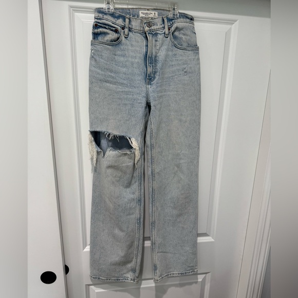 Size 25 / 0R The ‘90s Relaxed Jean High Rise Light Blue Distressed Women’s - Picture 3 of 9
